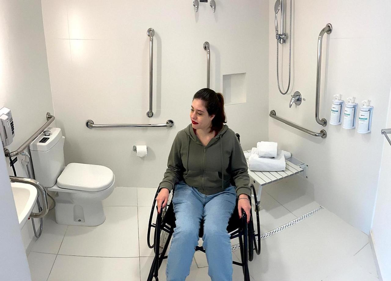 Radisson Oscar Freire Hotell São Paulo Eksteriør bilde Disabled toilet with shower